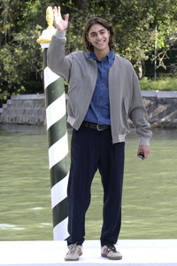Abfahrt von Giacomo Covi vom Hotel Excelsior, Internationale Filmfestspiele von Venedig 2026