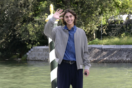 Abfahrt von Giacomo Covi vom Hotel Excelsior, Internationale Filmfestspiele von Venedig 2026