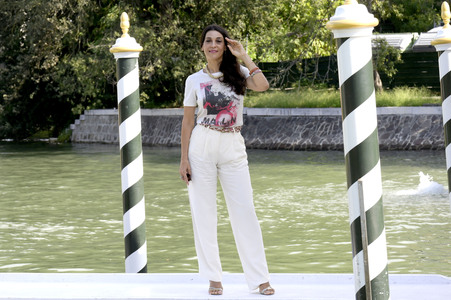 Ankunft vom 'Greta e le favole vere' Cast am Hotel Excelsior, Internationale Filmfestspiele von Venedig 2026