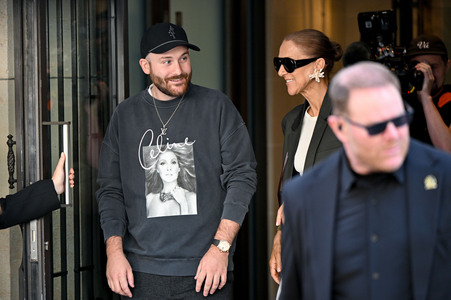 Céline Dion auf dem Weg zur ihrem Konzert in Paris