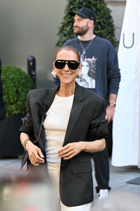 Céline Dion auf dem Weg zur ihrem Konzert in Paris
