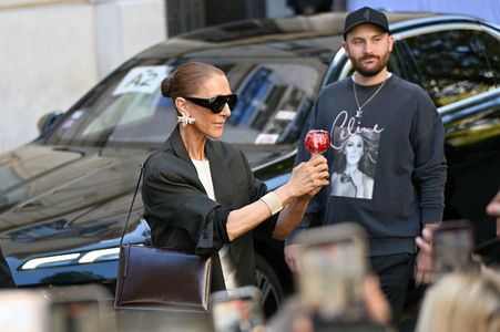 Céline Dion auf dem Weg zur ihrem Konzert in Paris
