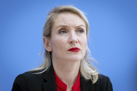 Bundespressekonferenz 'Die Linke - Auswirkungen der Landtagswahlen in Berlin und Mecklenburg-Vorpommern auf die Bundespolitik' in Berlin