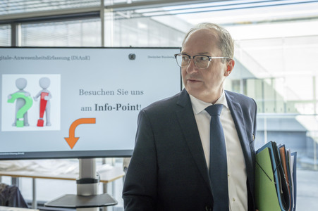 Fraktionssitzung der CDU/CSU-Bundestagsfraktion in Berlin