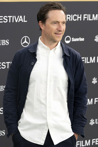 Filmpremiere 'AI: Probably Nothing to Worry About', Zurich Film Festival 2026