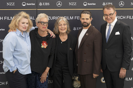Filmpremiere 'Frau Winkler verlässt das Haus', Zurich Film Festival 2026