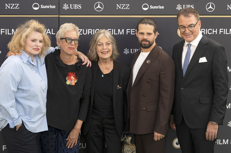 Filmpremiere 'Frau Winkler verlässt das Haus', Zurich Film Festival 2026