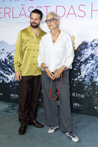 Filmpremiere 'Frau Winkler verlässt das Haus' in München