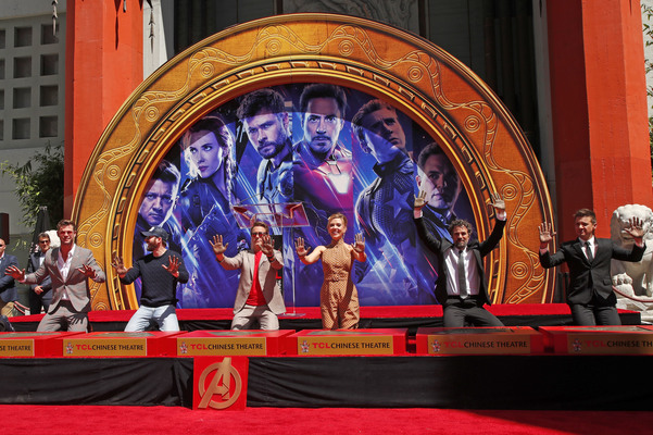 Hand and Footprint Ceremony mit den Avengers