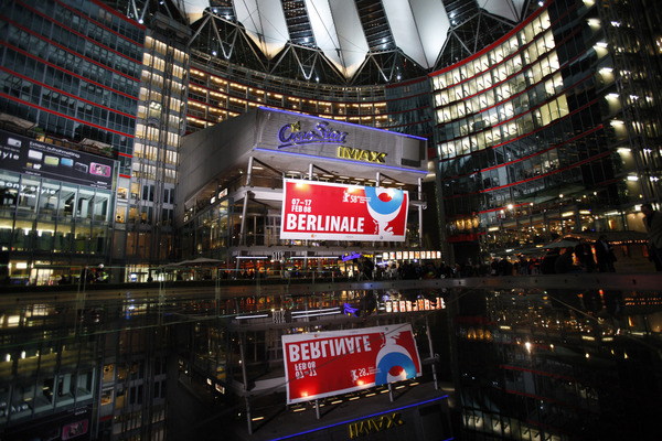 CineStar Kino mit Berlinale Plakat