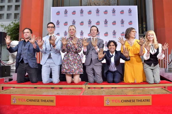 Handprints Ceremony mit dem 'The Big Bang Theory' Cast