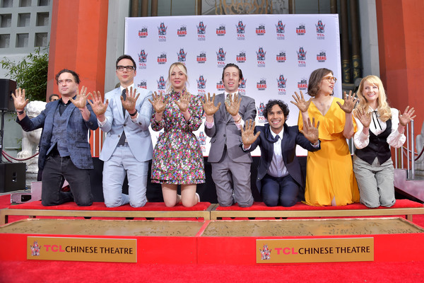 Handprints Ceremony mit dem 'The Big Bang Theory' Cast