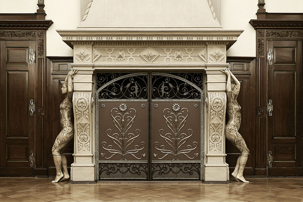 DOOR ART: Kamin Tür / Chimney Door Bodypainting