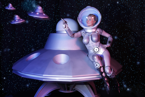 GEEK ART: UFO Bodypainting