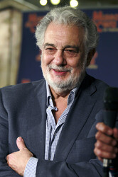 Maßnehmen von Placido Domingo im Wachsmuseum von Madrid