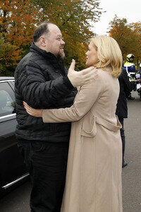 Julia Klöckner beim Besuch der Artillerieschule der Bundeswehr in Idar-Oberstein