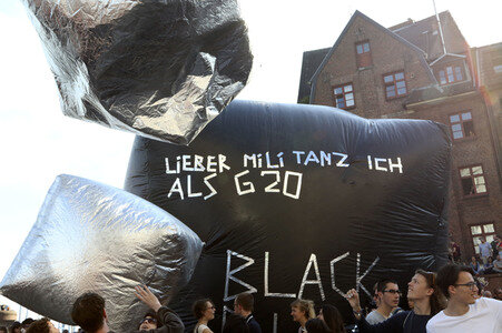 'G20 Welcome to Hell' Demo in Hamburg
