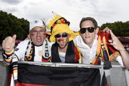 Fans beim UEFA-Fußball-Europameisterschaft 2016 Spiel Deutschland gegen Polen in Berlin