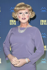 Theaterpremiere 'Frau Luna' in Berlin