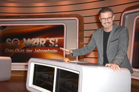 Fototermin zur Quizshow 'So war's! Das Quiz der Jahrzehnte' in Ismaning