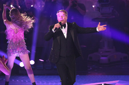 TV-Show 'Silvester-Schlagerbooom 2026 live - Die Wunderlichtershow!' in München