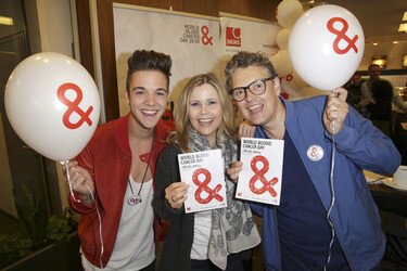 DKMS-Registrierungs- und Informationsstand zum World Blood Cancer Day, Berlin
