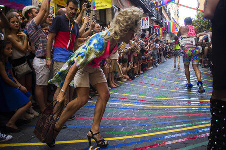 Heeled Shoes Wettlauf auf der Madrid Gay Pride 2018