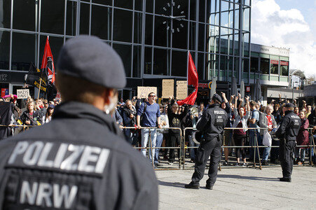 Gegendemo zur Pro NRW Kundgebung in Köln