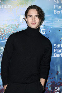 Filmpremiere 'Major Tom: völlig losgelöst' in Berlin