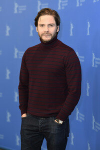 '7 Tage in Entebbe' Photocall, Berlinale 2018