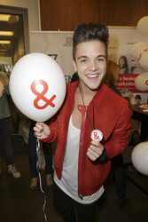 DKMS-Registrierungs- und Informationsstand zum World Blood Cancer Day, Berlin