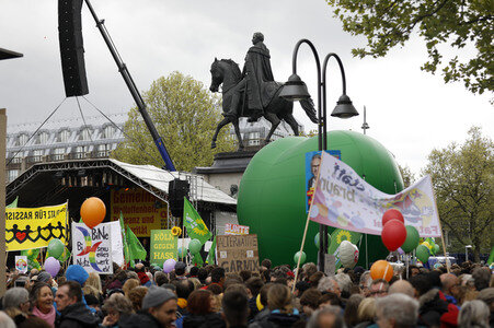 Demonstrationen gegen den AfD Bundesparteitag in Köln