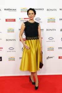 Goldene Bild der Frau 2025 in Hamburg