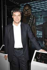Markus Söder besucht 'Star Wars Identities' in München