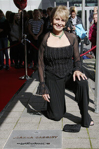 Joanna Cassidy enthüllt ihren Stern auf dem OLB-Walk of Fame