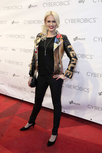 Pre-Opening der World of Cyberobics in Berlin