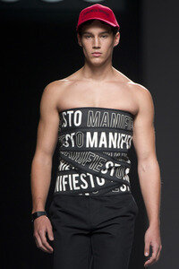 Euphemio Fernández Fashion Show auf der Mercedes-Benz Fashion Week Madrid SS17