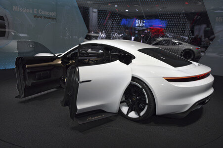 Zweiter Pressetag auf der IAA 2015 in Frankfurt