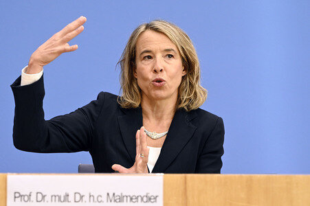 Bundespressekonferenz 'Vorstellung des Jahresgutachtens 2025/26' in Berlin