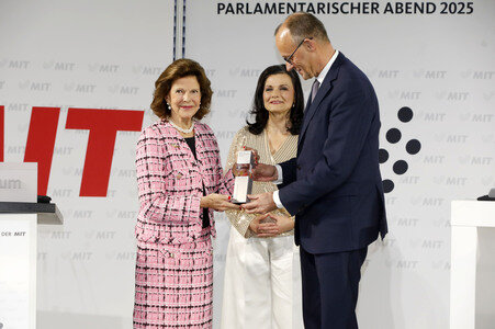 Verleihung des Sonderpreises vom Deutschen Mittelstandspreis 2025 in Berlin