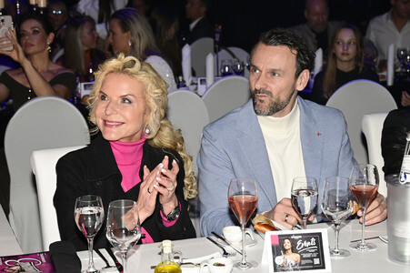 Premiere der Dinnershow 'Moments 3' in Dresden