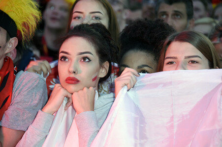 Fans beim UEFA-Fußball-Europameisterschaft 2016 Spiel Deutschland gegen Polen in Berlin
