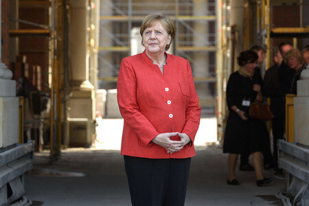 Angela Merkel emfpängt Emmanuel Macron in Berlin