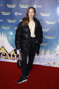 Premiere des 21. Original Roncalli Weihnachtscircus 2025 in Berlin