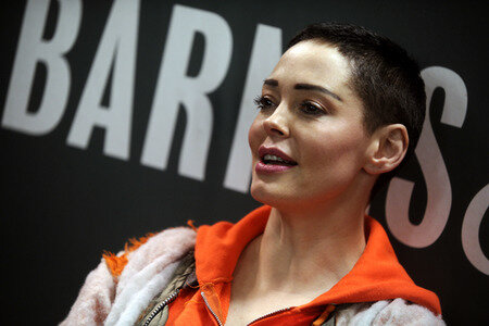 Buchsignierstunde mit Rose McGowan Book in New York