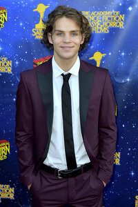 42. Saturn Awards in Burbank