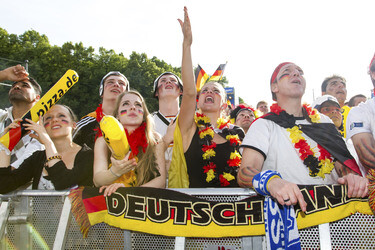 WM-Fanmeile beim Spiel Deutschland gegen Portugal, Berlin