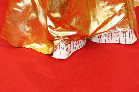 Goldene Bild der Frau 2025 in Hamburg