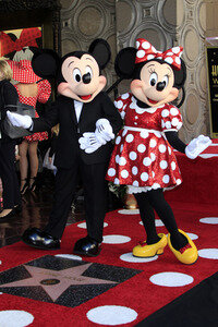 Minnie Mouse erhält einen Stern auf dem Hollywood Walk of Fame in Los Angeles