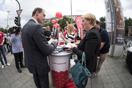 Straßenwahlkampf zur Bundestagswahl in Berlin